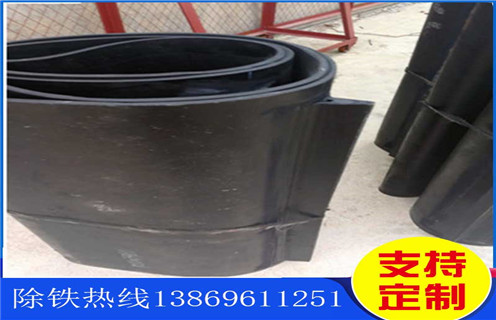 除鐵器皮帶，江蘇除鐵器皮帶可以自己做么怎么調(diào)節(jié)_江蘇除鐵器皮帶可以自己做么跑偏原因及如何調(diào)_刮板價(jià)格