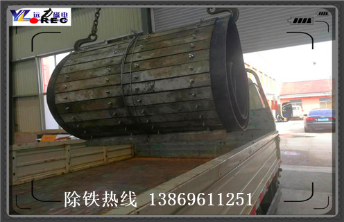 除鐵器刮板皮帶，除鐵器刮板皮帶輸送帶強(qiáng)磁調(diào)整方法_除鐵器刮板皮帶輸送帶強(qiáng)磁跑偏原因及如何調(diào)_刮板價(jià)格